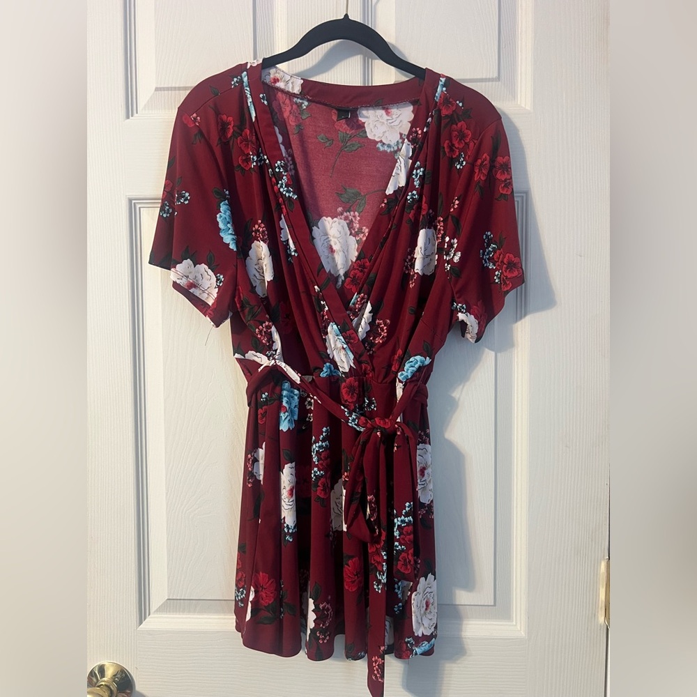 Torrid Red floral wrap top size 2